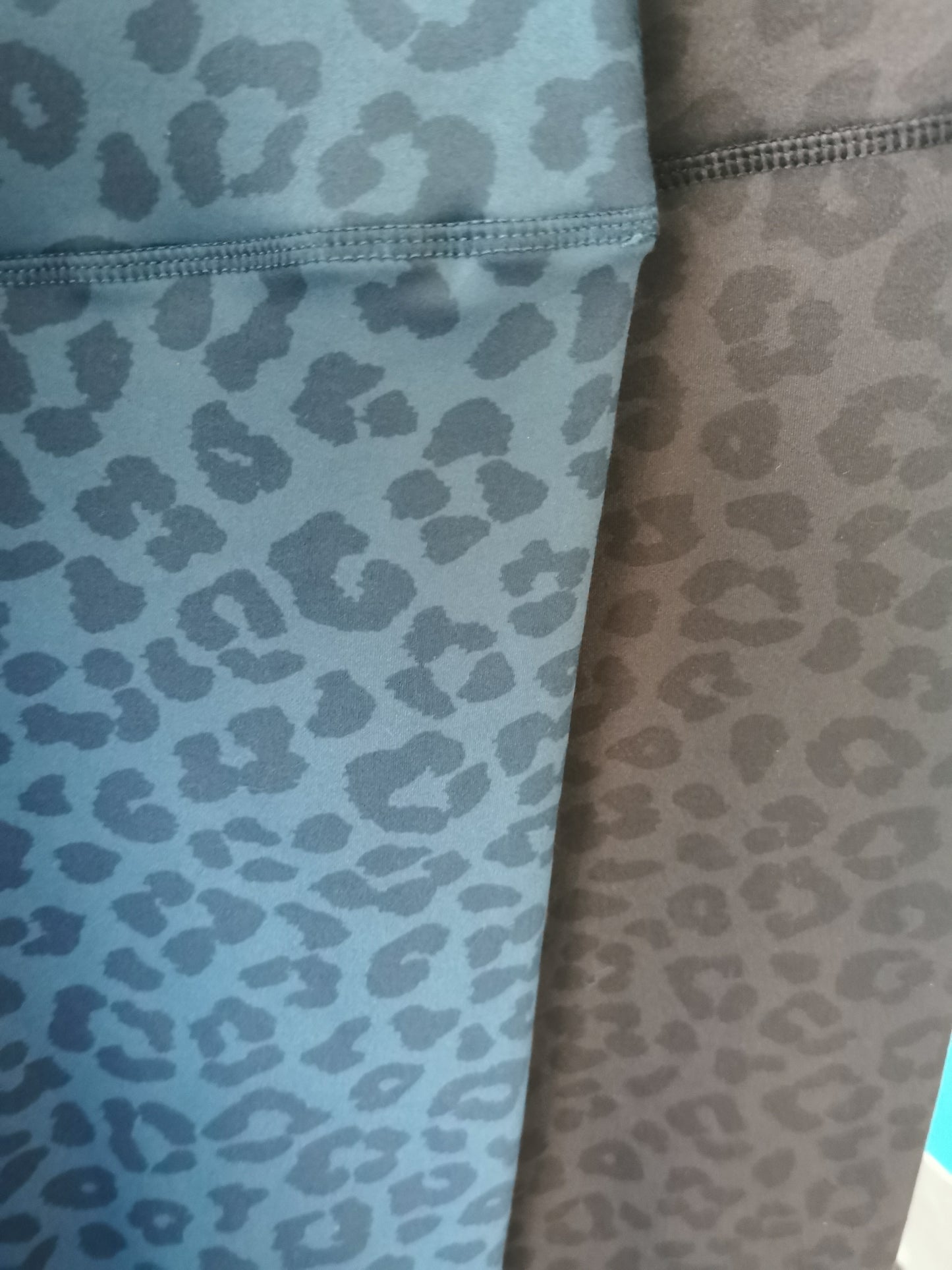 Signature Leggings - Blue Leopard - 7/8 leg